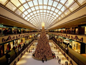 akos_christmas-shopping-mall-1024x768